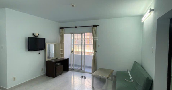 Bán căn hộ Bàu Cát 2, block A Thang Máy, 61m2 2PN-2WC, Có Sổ Hồng, nhà sạch sẽ vô ở liền, Giá tốt