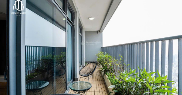 Quỹ căn chính chủ đã có nội thất vào ở luôn, tầng đẹp view thoáng, hỗ trợ vay, có slot xe dưới hầm.