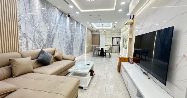 Cho thuê căn hộ CC Kingdom Quận 10. DT 75m2 2PN - 2WC. Giá 16 triệu/th. LH: 0934 144 *** Hương