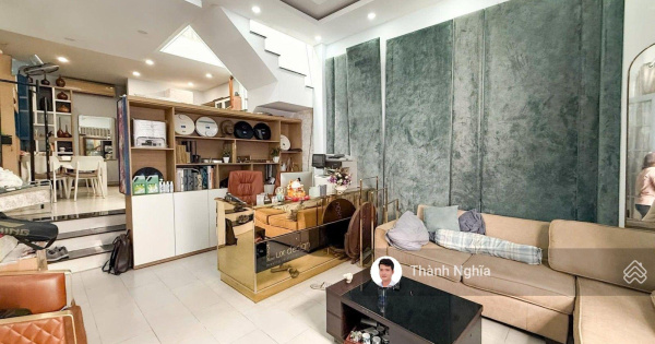 NGỘP! BÁN GẤP! Nhà 1 trệt 1 lầu 4,5x10,5m cách Trần Não 200m, hẻm oto 6m chỉ 10,x tỷ (x mầm non)