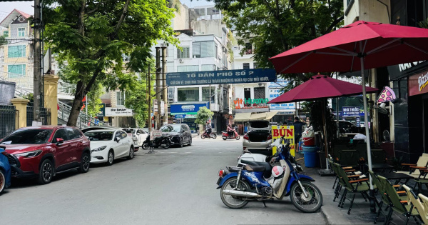 Bán nhà Trần Quốc Hoàn - 98m MT 8m Ô Tô Tránh Vỉa Hè Kinh Doanh VP Nhà đẹp Dân xây