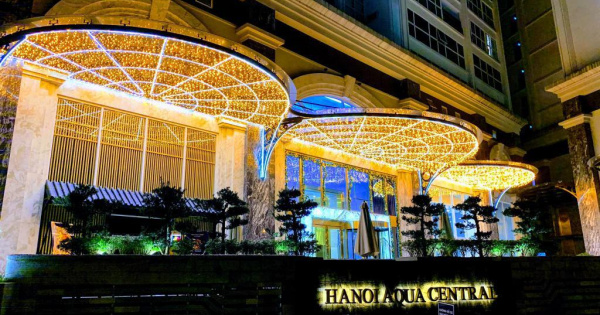 Penthouse Aqua Central 44 Yên Phụ 539m2 full nội thất 5 sao Giá 105 tỷ. 0977 434 ***