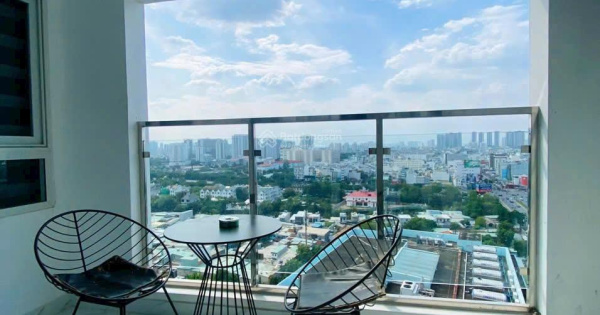 Cần bán căn hộ chung cư Cosmo City, 125m2, 3pn - View xem pháo hoa | Hàng hiếm - ở ngay