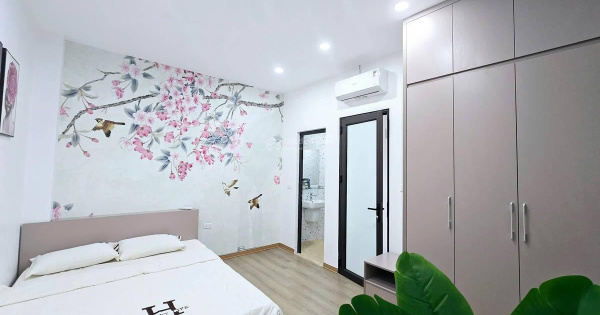 Sốt, nhà đẹp Xuân Đỉnh 50m2, ngõ rộng ô tô qua thông ra Starlake, tầm giá hiếm