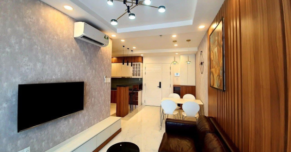 Cần cho thuê nhanh CHCC Sky Center siêu đẹp chỉ 11tr. LH em: 0844 911 *** K Vân