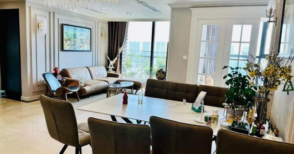 Vợ chồng em cần bán nhanh căn hộ chung cư 2 phòng ngủ 80 m2- toà Artemis giá 6,8 tỷ lh 0988 246 ***