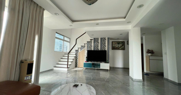 Cho thuê căn hộ Star Hill, 45 triệu, 234m2, 3PN, 2WC, đầy đủ nội thất tại Quận 7