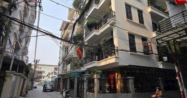 Bán nhà PL Hoàng Quốc Việt, oto tránh, Ô chờ thang máy, khu cán bộ quân đội, gara 7 chỗ 0988 874 ***