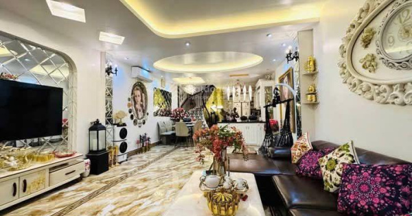 Gấp bán nhà riêng phố Linh Lang, lô góc, gần ô tô, ngõ ba gác, phân lô, DT 73m2, 5 tầng