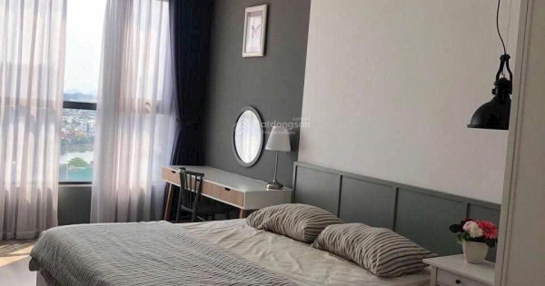 Bán căn hộ 3PN 2WC 110m2 có sổ, đầy đủ nội thất Riva Park quận 4