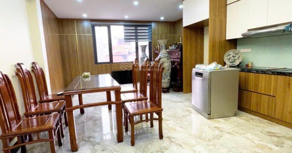 Bán nhà Đại Từ - DT 50m2 x 5 tầng, nhà đẹp, ở luôn, ngõ ôto, gần đường chính, giá 8.2tỷ, SĐCC