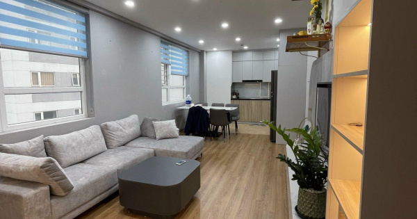 Cần bán 3 căn hộ chung cư CT2 KĐT Nghĩa Đô, DT: 46m2 - 70m2, 2PN full nội thất đẹp, BC Nam, 6,16 tỷ