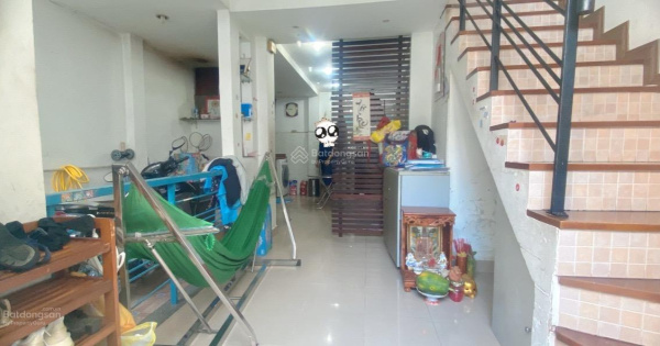 Nhà lô góc - Nguyễn Tiểu La - 4.5x9 (38m2), 3 tầng - nhỉnh 5 tỷ