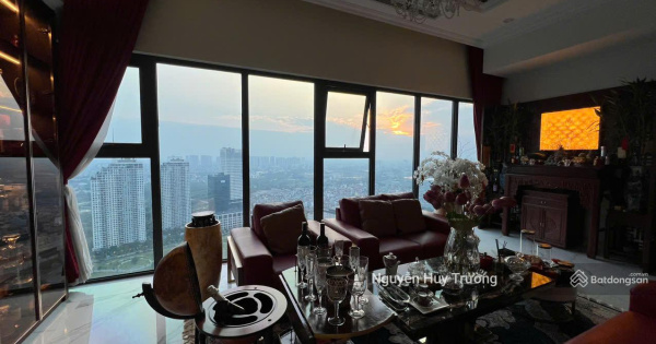 Bán CC tòa A tầng 18 3PN, 2WC, 114m2, giá siêu hời 7,05 tỷ tại Hà Nội Paragon, Cầu Giấy, HN