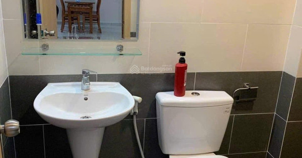 Cho thuê căn hộ Fresca 2PN 2WC nhà trống giá 6.5 tr vô ở liền. Hồ bơi miễn phí. LH 0965 895 ***