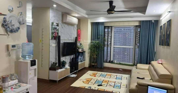 Nhà nét nhà đẹp. Bán căn hộ 86.3m2, 2 ngủ, 2WC tại tòa CT8 với giá 4.55 tỷ. View đại học Phenikaa