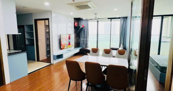 Cực hot: GĐ tôi mới mua BT nên bán nhanh Samsora 92m2 3PN 2VS. Full nt. Nhà đẹp hướng mát chỉ 5,xtỷ