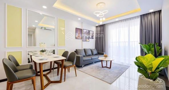 Cần cho thuê chung cư Golden Masion Phú Nhuận. 75m, 2PN 2WC. Giá 15tr/th. LH: 0939 271 *** (Tài)