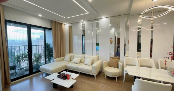 Tôi cần bán chung cư FLC Star Tower căn góc 100m2, 3 ngủ, 2 VS chỉ 4.95 tỷ