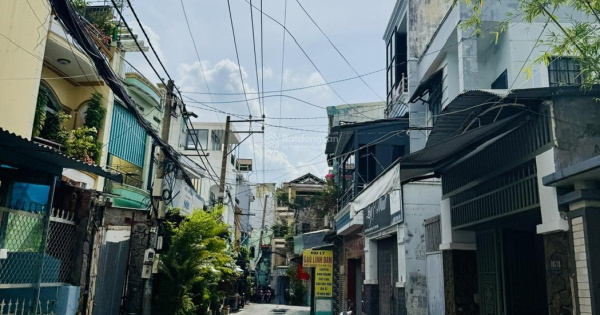 Bán nhà hẻm 766 Cách Mạng Tháng 8, phường 5, Tân Bình; (4x22m) 2 tầng, chỉ hơn 6 tỷ?