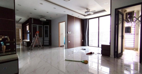 Bán căn hộ 146m2 tòa 34T Hoàng Đạo Thúy chỉ 9,99 tỷ. LH 0967 401 *** Nam