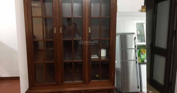 Cho thuê nhà đẹp giá rẻ 2 phòng ngủ full đồ tại 125 Hoàng Ngân, Trung Hoà chỉ 12 triệu/tháng