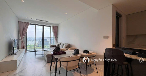 The Crest cho thuê 2PN full nội thất tầng cao diện tích lớn giá tốt