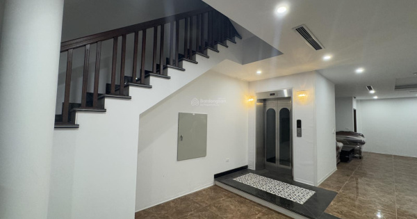 Bán nhà diện tích 110m2, 8 tầng thang máy, mặt tiền 6m, tại phố Trần Hưng Đạo, Hoàn Kiếm, giá 56 tỷ