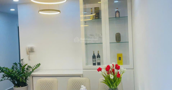 CHO THUÊ CĂN HỘ C/C ORCHAR GARDEN , PHÚ NHUẬN , DT 72M2 , 2PN GIÁ 15TR . LH 0909 228 *** MINH SANG