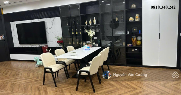 Em bán căn hộ 155m2 3PN+1 2vs chung cư cao cấp Discovery Complex - 302 Cầu Giấy. LH: 0818 340 ***