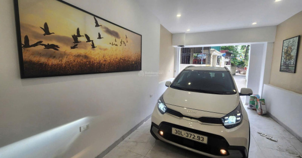 Tôi cần bán nhà 4 tầng ngõ 370/28 số 5c, phố Nguyễn Văn Cừ, Long Biên,ô tô thông,kinh doanh, 10,2tỷ