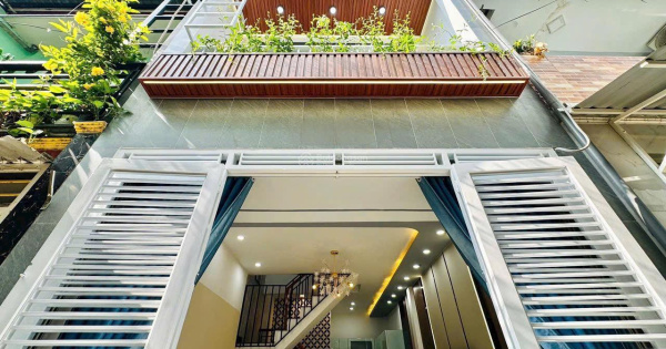 Nhà sổ hồng riêng 38,9m2 giá 1 tỷ 850 triệu đường Kênh 19/5, phường Sơn Kỳ, Tân Phú