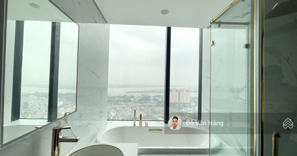 Bán căn góc 3 ngủ view Sông Hồng Sunshine City - 104m2 giá 9,3 tỷ sổ đỏ sang tên