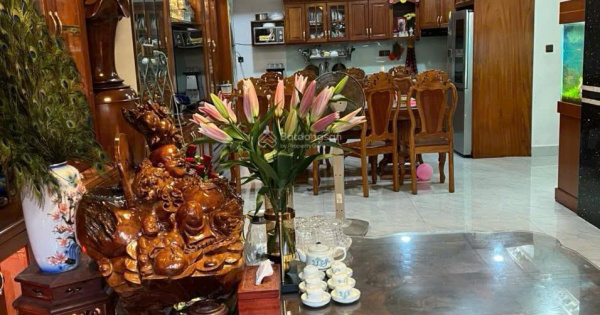 Cần bán gấp HXH 8m nhựa Thành Thái, Phường 14, Quận 10; 6x18m; 5 tầng; giá bán: 25 tỷ TL