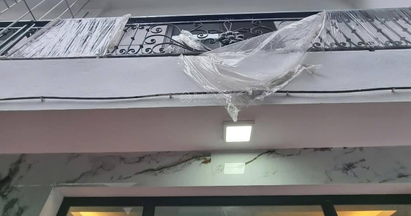 Tân Mai, nhà đẹp full nội thất ở luôn, diện tích 30m2, 5 tầng, giá 6.6 tỷ