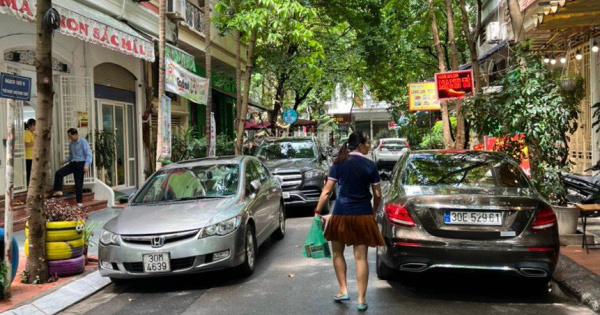 Em có một căn nhà chủ cần bán gấp phân lô ngõ ô tô Hoàng Quốc Việt, Cầu Giấy -5 tầng. Mặt tiền: 5m