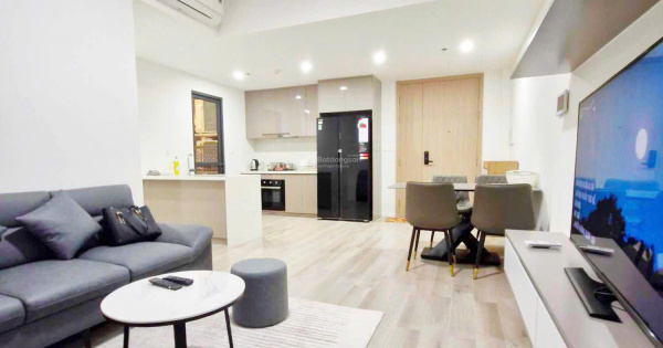 Gấp 2PN Masteri góc - view hồ bơi full nội thất giá 4,750 tỷ - nhà mới gần Vincom