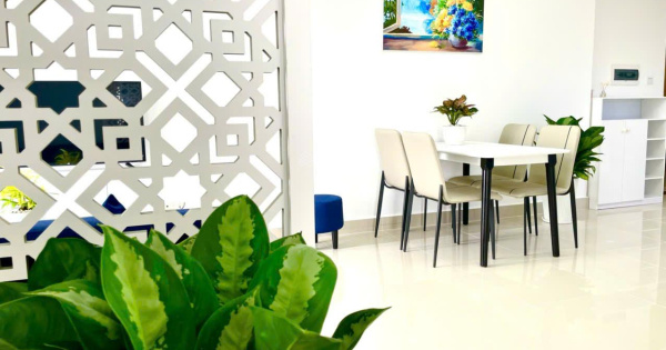 Bán căn hộ 130m2, 3PN, 2WC tại chung cư Goldora Plaza, giá 4,8 tỷ LH 0936 549 ***