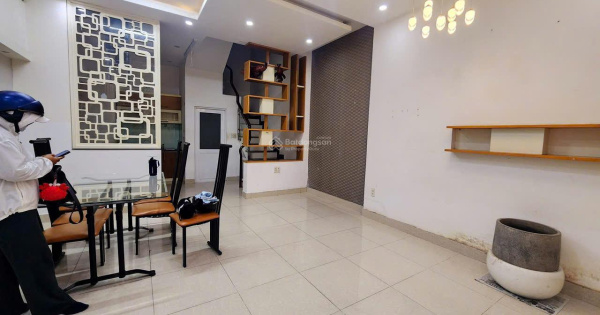 Bán nhà 4 tầng (ngang 5m) Nguyễn Thị Tần P2, Q8 gần chợ Rạch Ông giá chỉ 6,25 tỷ TL
