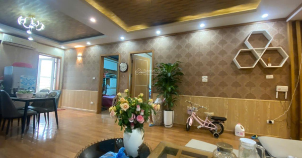 Bán nhà căn góc 3 mặt thoáng trung tâm KĐT Nam Trung Yên chỉ 4.75 tỷ