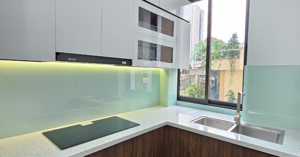 Bán chung cư 34T - 131m2 - 3 ngủ Hoàng Đạo Thúy - 8.5 tỷ - 0988 579 ***