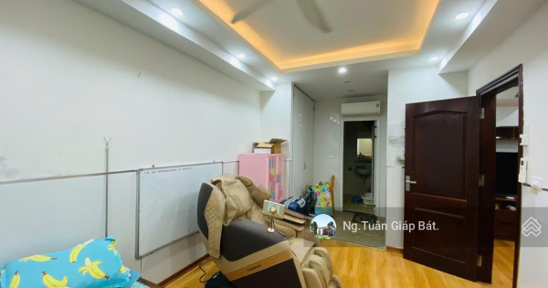 Bán căn góc truc 12 tòa A 87,2m2 trên sổ 3PN, giá 5.12 tỷ có gia lộc