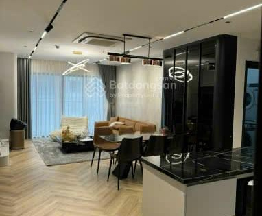 Cần bán căn hộ 3 ngủ 135m giá 8,4 tỷ tại CC Viện Chiến Lược Khoa Học Hình Sự - Tú Mỡ