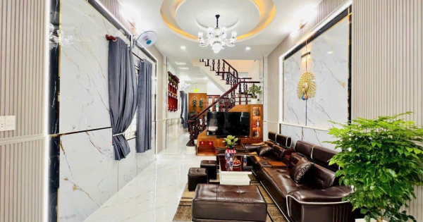 Bán nhà 4x15m full nội thất hẻm 5m xe hơi 1/ Hiệp Thành 35 gần cấp 3 Võ Trường Toản, Q12