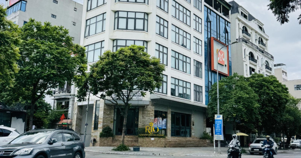 Bán nhà riêng phố Hoàng Sâm - 90m Mt 6m - Lô Góc Kinh doanh Văn Phòng