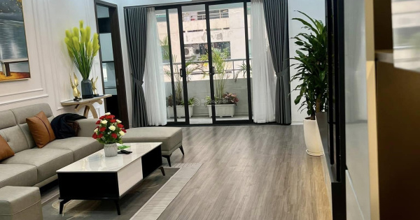 Tôi bán gấp căn hộ 2 ngủ, 2wc, tòa Vimeco CT1, Nguyễn Chánh, 94m2. LH: 0834 487 ***