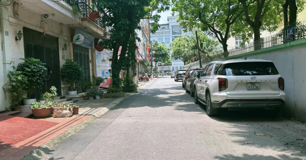 Bán nhà Cổ Nhuế, Nguyễn Đình Tứ, công viên Thực Vật, 7T thang máy, Ô tô, 55m2, pccc, giá chỉ 10 tỷ