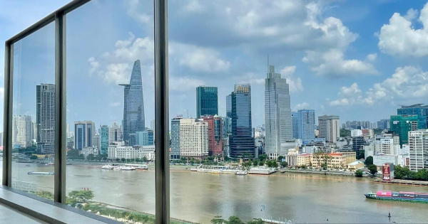 Cho thuê 3PN - Thang máy riêng - Trực diện sôn - Full nội thất - căn hộ Opera Residence