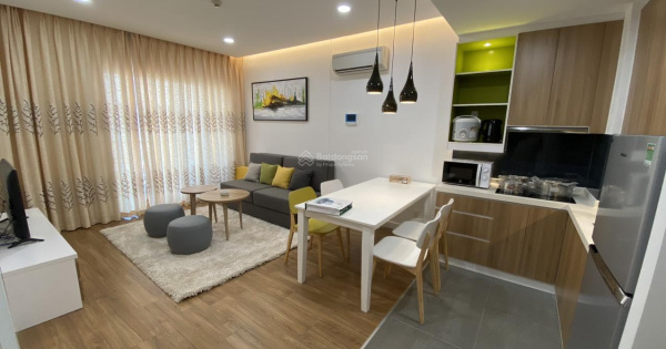 Bán căn hộ 50.6m2 full nội thất view hồ bơi Republic Holiday Inn giá 2,6 tỷ. LH 0931 633 ***