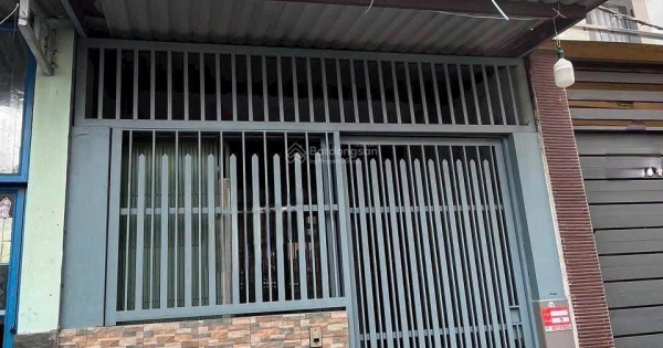 Bán nhà 2 tầng, hẻm 4m chỉ 20m ra MT Bùi Minh Trực P6. Q8 - gần chợ Nhị Thiên Đường